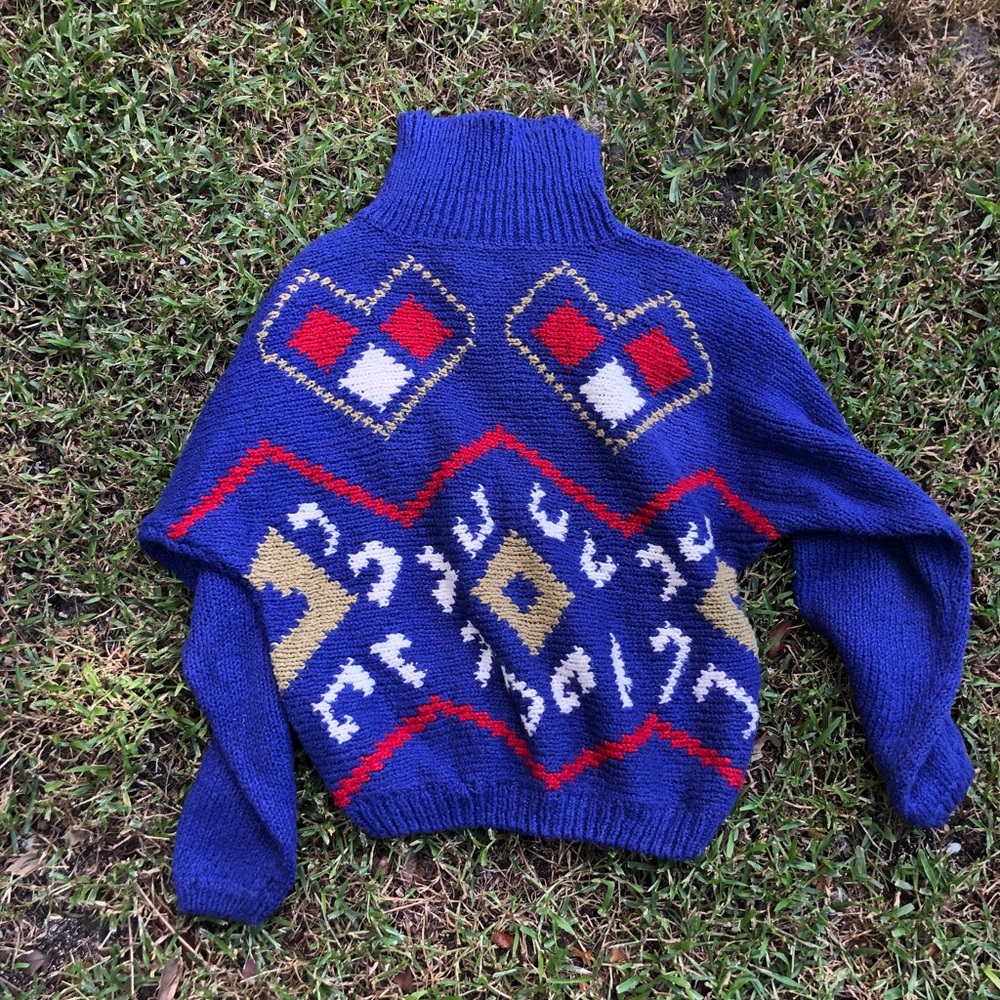 Petite blue sweater